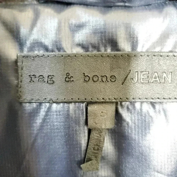 Rag & Bone Chevron Puffer goose filled vest.  Navy. Size small - Picture 7 of 8